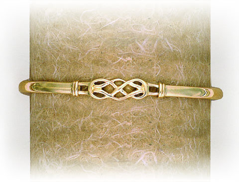 SOLID BANGLE SIMPLE OPEN CELTIC FEATURE